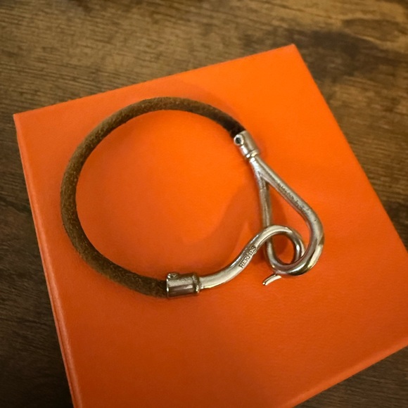 Hermes leather hook bracelet - Picture 6 of 9